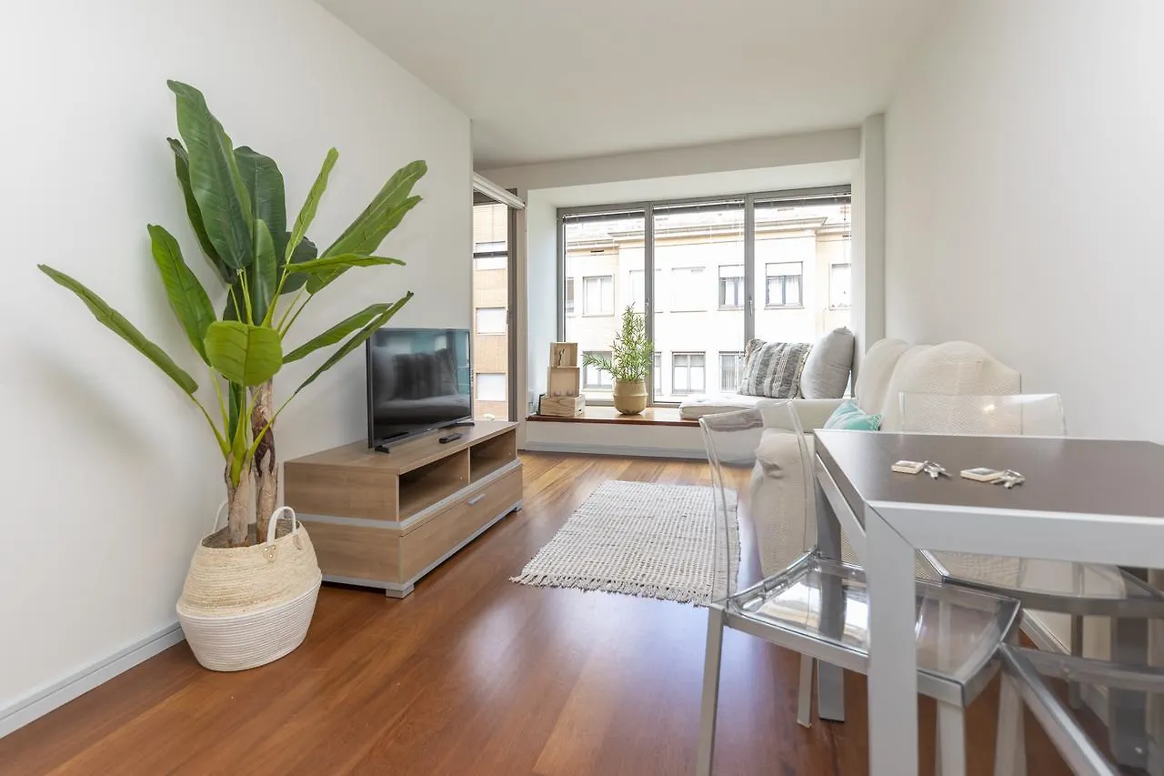 Bravissimo Girona Centre 0*,